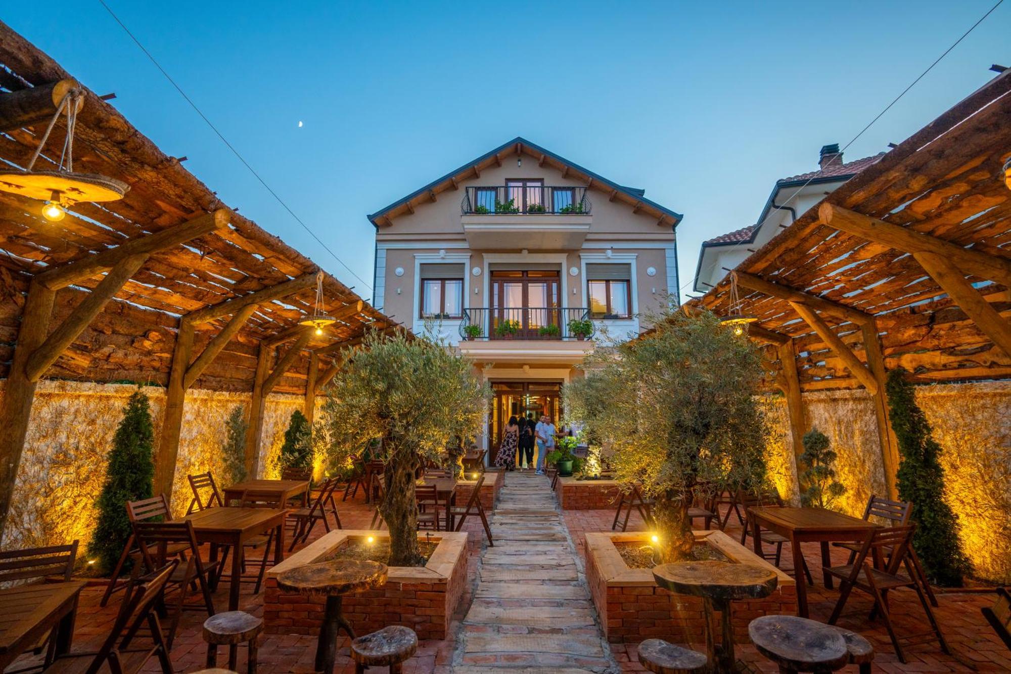 Gjuhadoli Hotel Restaurant ชโคเดอร์ ภายนอก รูปภาพ